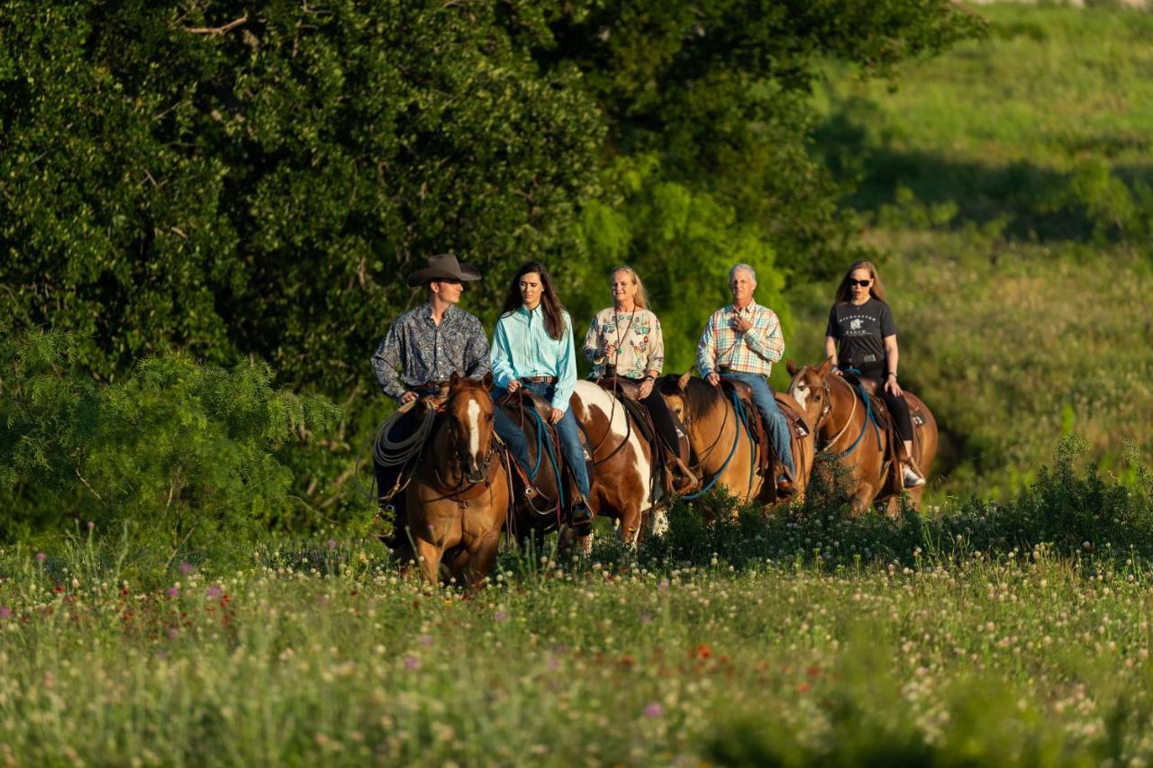 Wildcatter Ranch And Resort Graham Εξωτερικό φωτογραφία