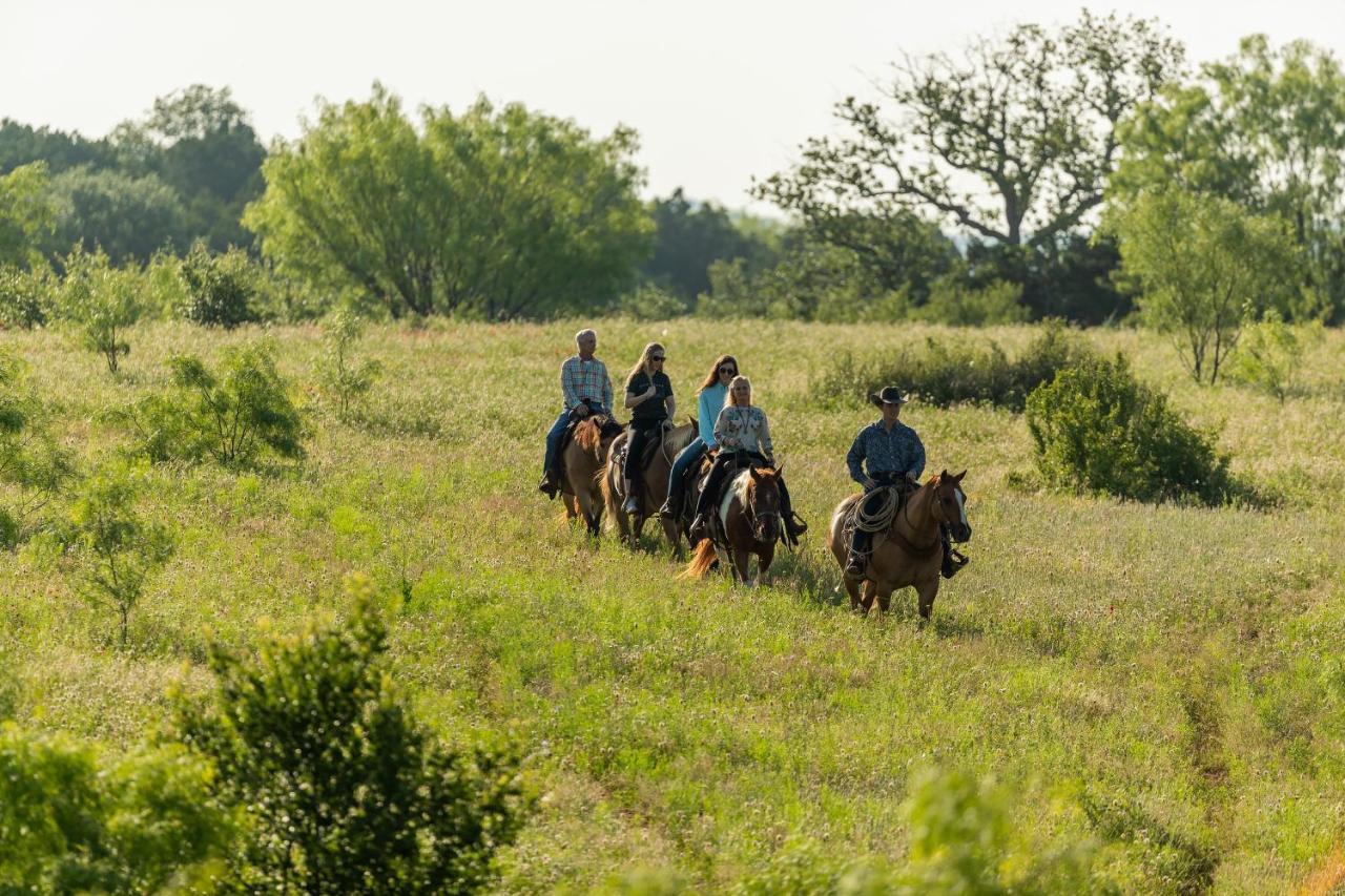 Wildcatter Ranch And Resort Graham Εξωτερικό φωτογραφία