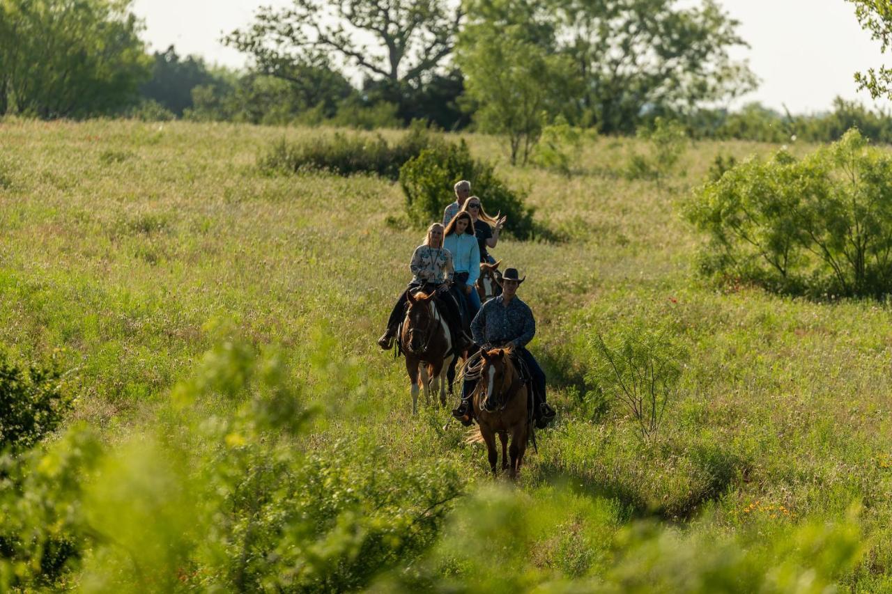 Wildcatter Ranch And Resort Graham Εξωτερικό φωτογραφία